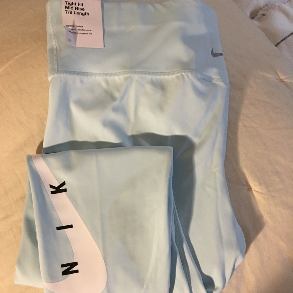 NWT Nike Dri Fit Tight Fit - Mid Rise 7/8 length